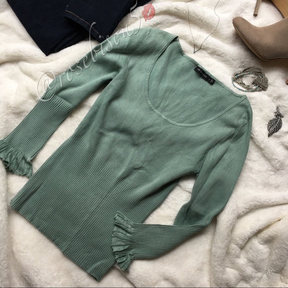 {LIMITED} Silk Knit Scoop Neck 3/4 Sleeve Top - Picture 6 of 8